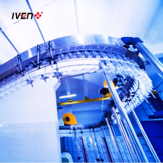 Moulage par injection creux de bouteille en plastique multicolore automatique, tréfilage, moulage par soufflage, machine de soufflage de bouteilles intégrée